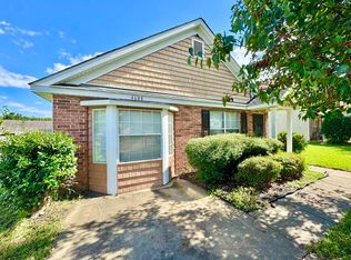 4688 Northwood Hills Dr, Memphis, TN 38128