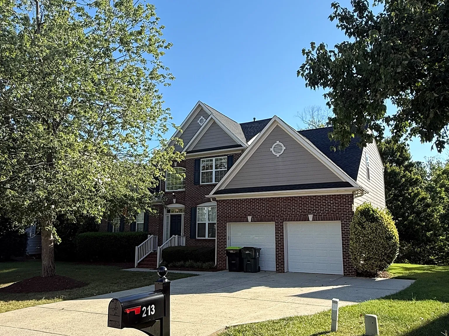 4 bed, 2674 sqft, $2,799 — Photo 1