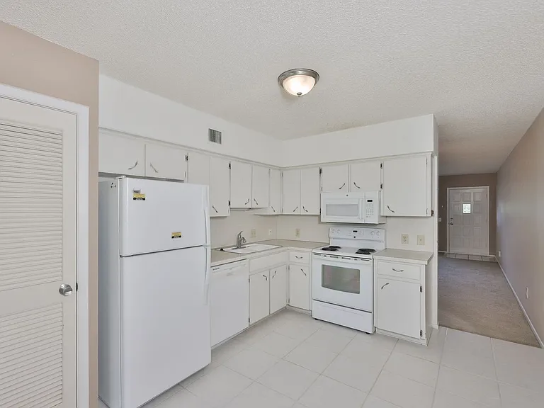 2287 Philippine Dr #29 — Photo 12