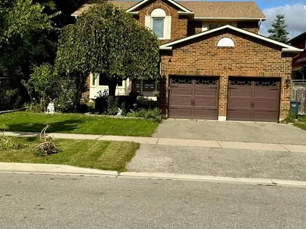 4 Hall Cres #Basement, Brampton, ON L6X 3J9