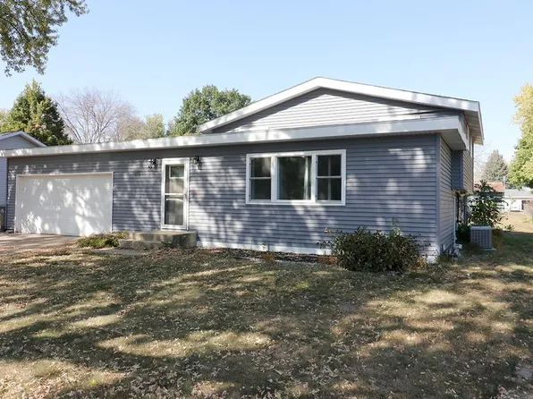 215 7th St SW, Spencer, IA 51301