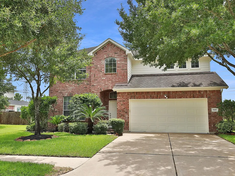 9603 Red Rugossa Dr