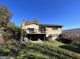 2505 Spohrs Rd, Berkeley Springs, WV 25411
