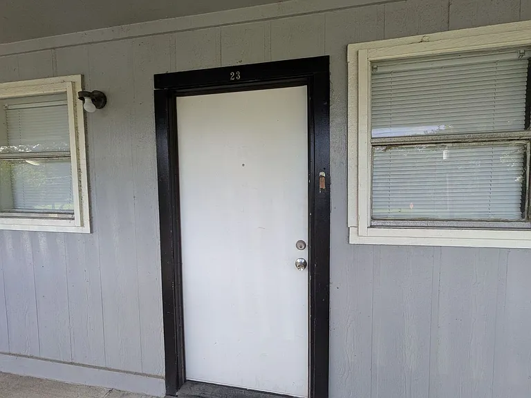 Woodrow Apartments — Photo 1