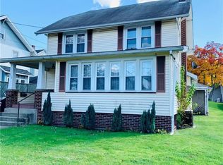 835 W Ridge Ave, Sharpsville, PA 16150