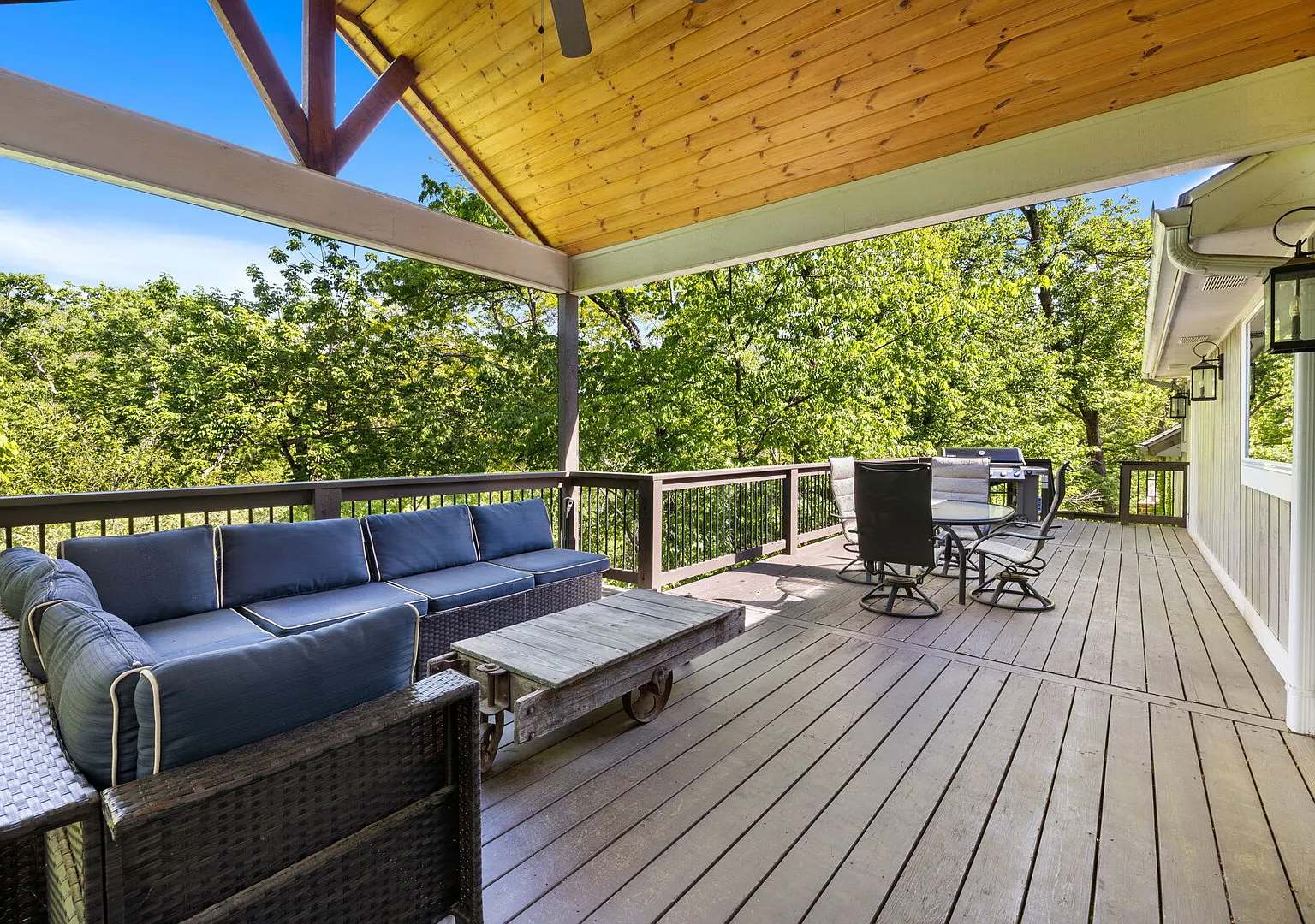 Almand House-ON MTB Trail-Hot Tub-Epic Gameroom — Photo 2