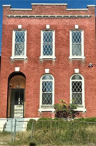 1st image of 1915 Newhouse Ave