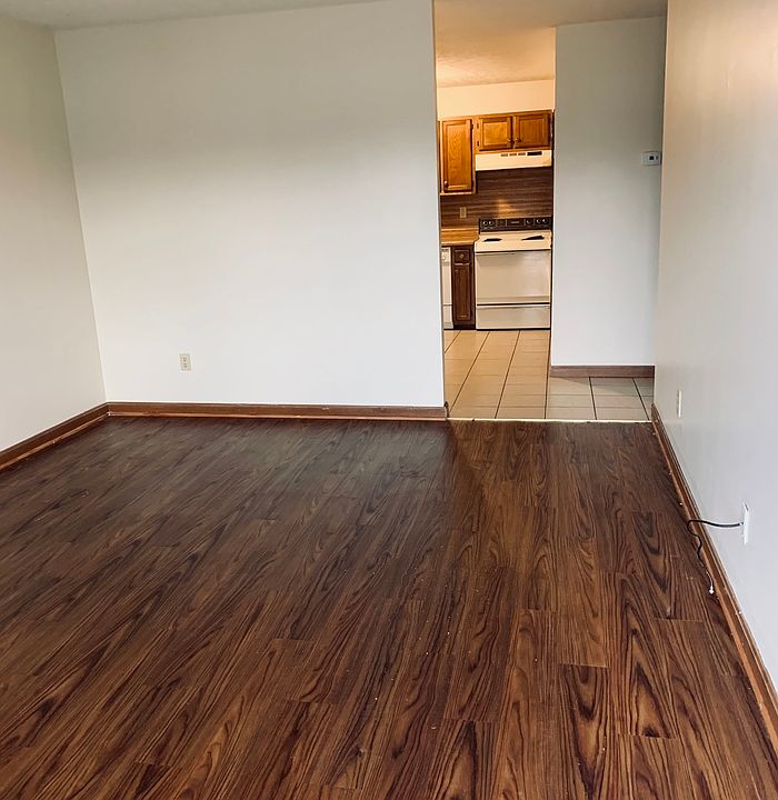 1st image of 3883 Benttree Dr APT 2