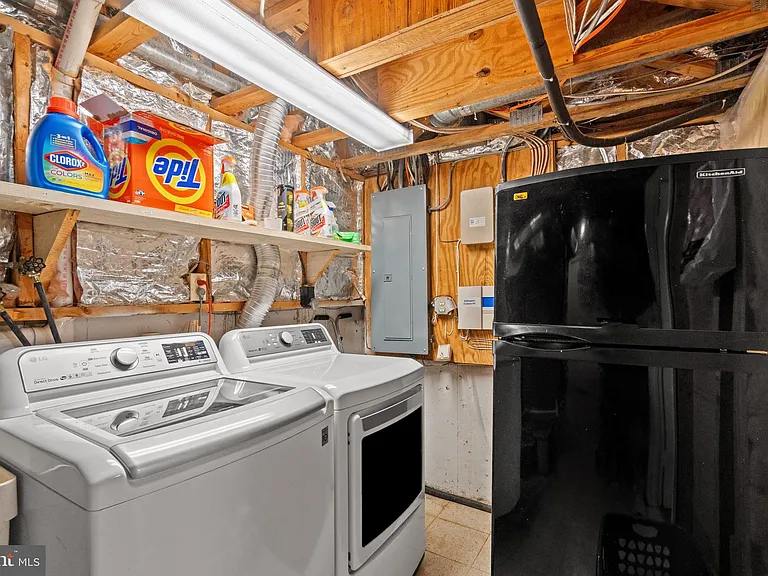 4422 Westover Pl NW — Photo 35