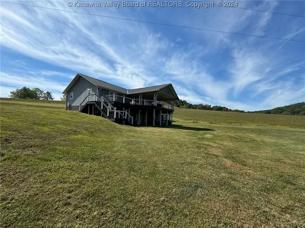 3225 Barrcut Rd, Spencer, WV 25276
