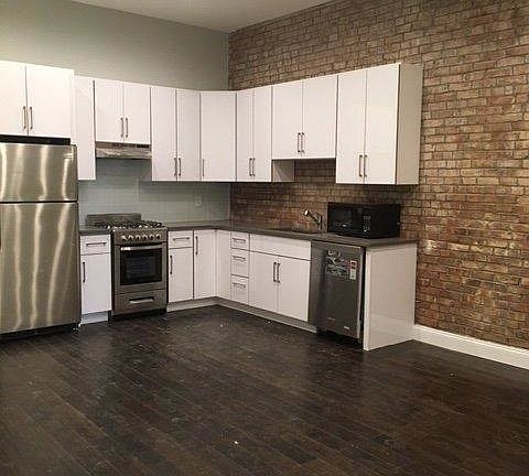 3rd image of 206 Calyer St #1AP