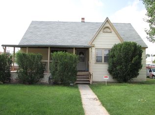313 5th Ave W, Benkelman, NE 69021