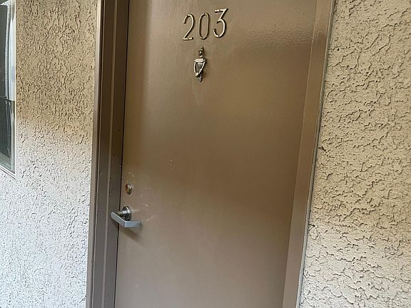 5th image of 1227 N Orange Dr APT 309