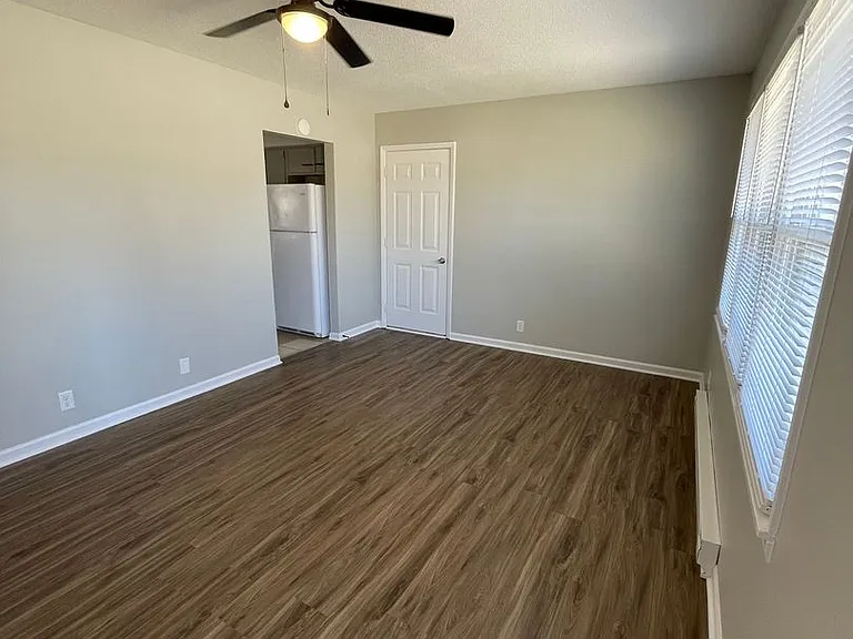 3351-3353 Woodmar Ct — Photo 7
