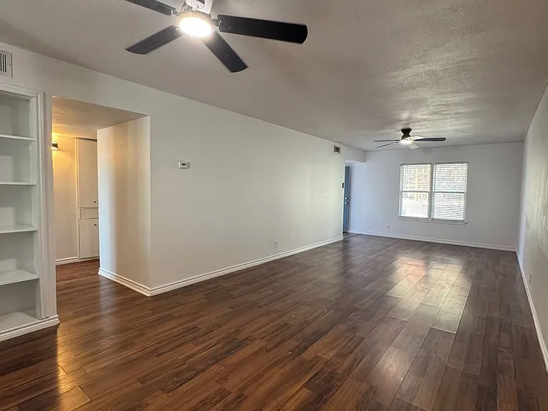 10115 Sahara St — Photo 1