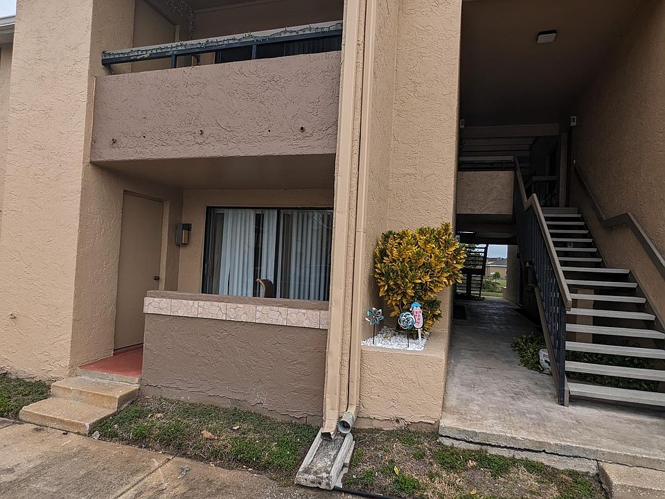 1st image of 5229 Vineland Rd