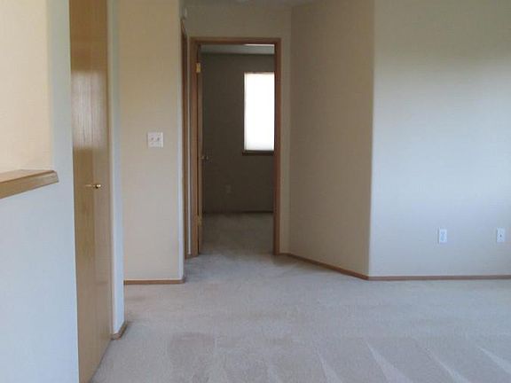 5th image of 4813 35th Ave NE