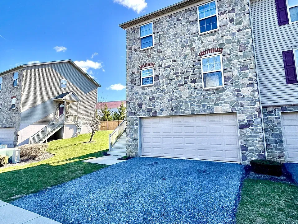 205 Springs Ln