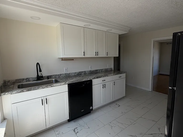 91 Minot Ave #3 — Photo 2