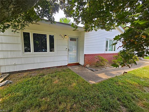 2nd image of 4721 Lonewillow Ln