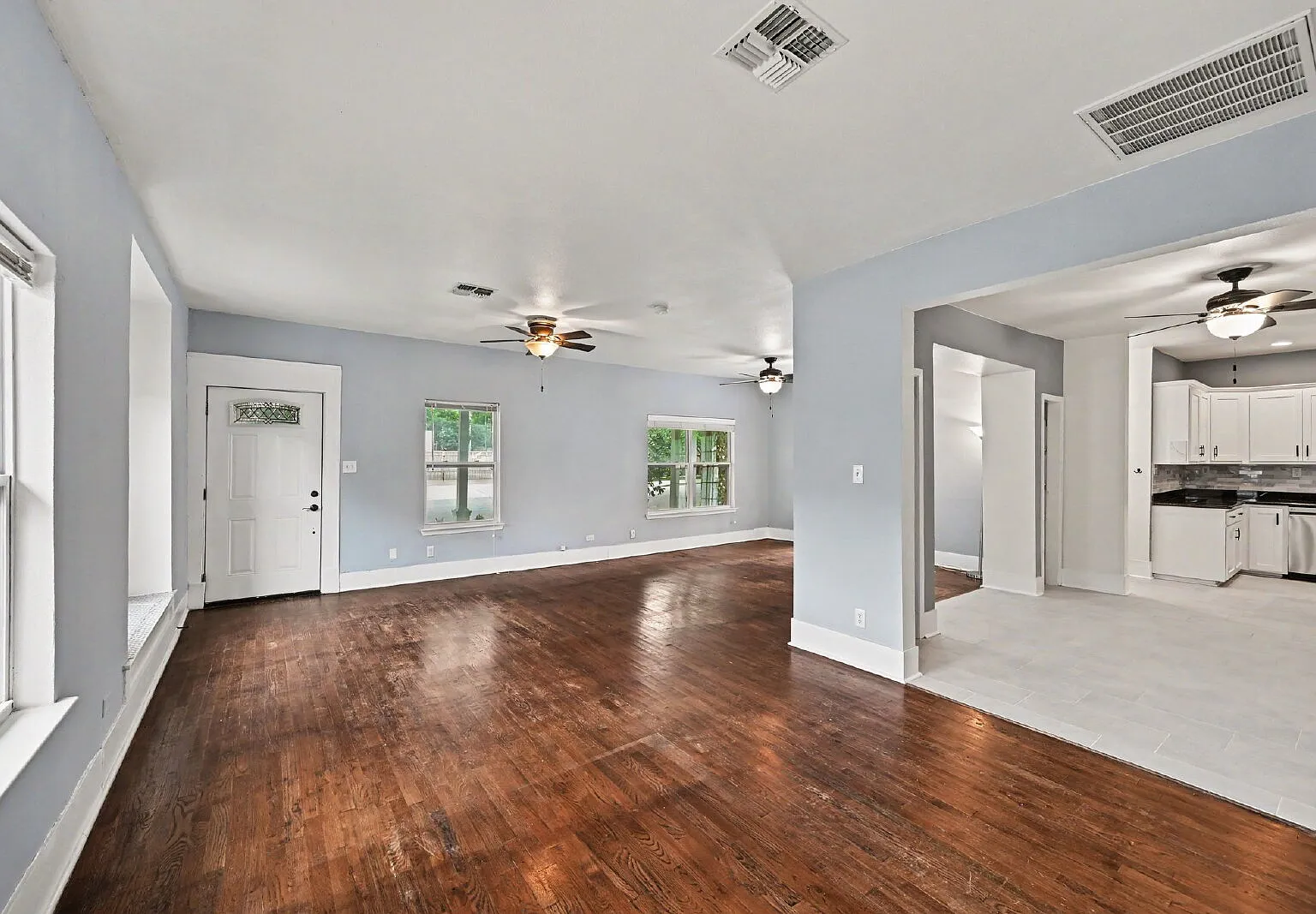 3 bed, 2.0 bath, 1640 sqft, $2,750 — Photo 3