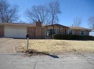 445 Constellation Dr, Arnold, MO 63010