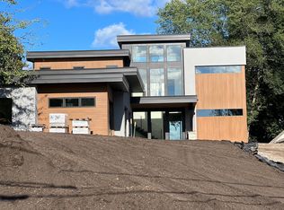 1856 Shadywood Rd, Wayzata, MN 55391