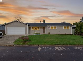 1100 S Ivy St, Cornelius, OR 97113