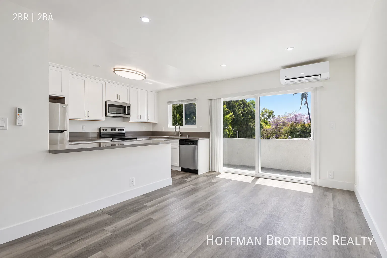 2 Bedroom with In-Unit Laundry, AC , In-Unit Storage, High Ceilings and Balcony! — Photo 1