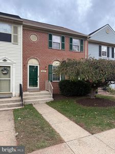 8625 Point Of Woods Dr, Manassas, VA, 20110