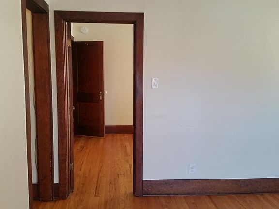 5th image of 1118 N Pennsylvania St #2