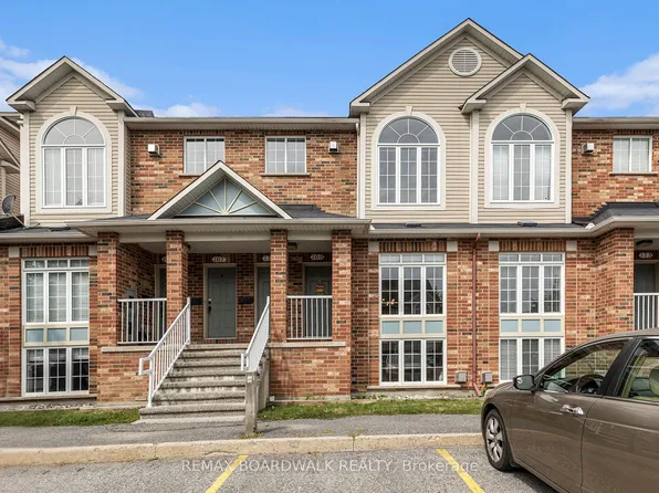 70 Edenvale Dr #169, Ottawa, ON K2K 3N6