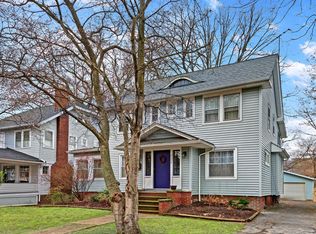 2170 Maplewood Rd, Cleveland Heights, OH 44118