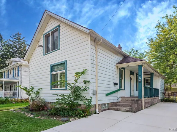 110 Smith St, Mount Clemens, MI 48043