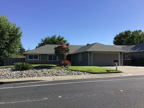 1825 Vista Creek Dr Photo 1