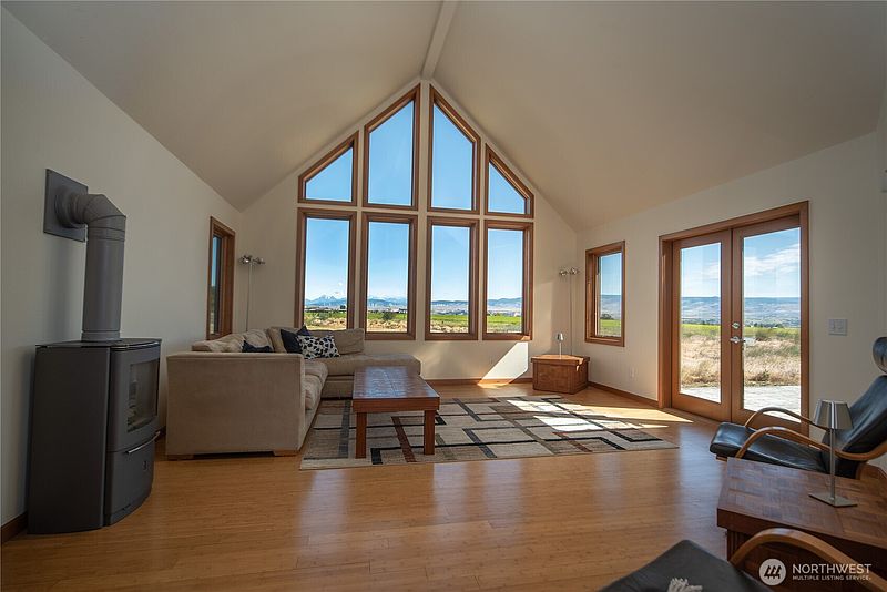 5th image of 4405 Cove Road