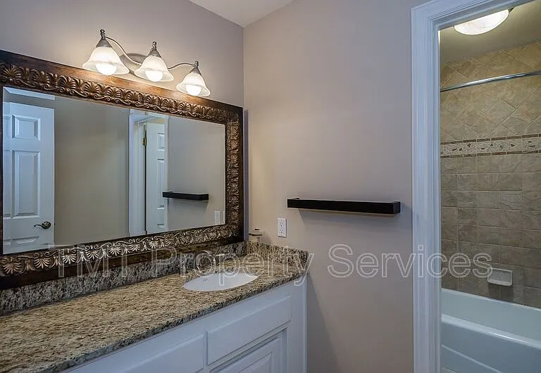 485 Meadowbrook Dr — Photo 24
