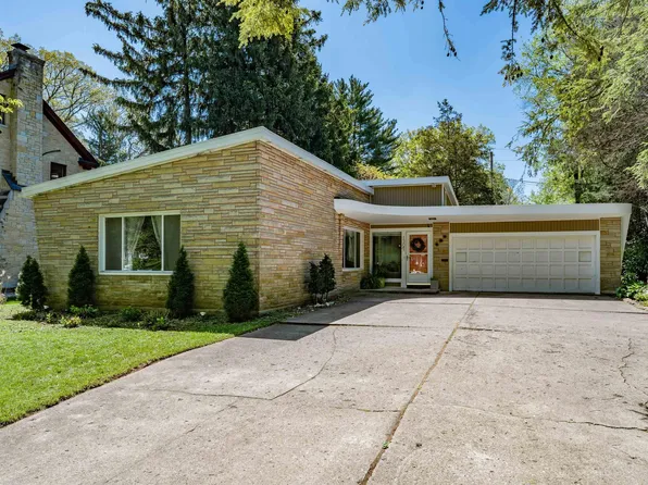 1305 W Rudisill Blvd, Fort Wayne, IN 46807