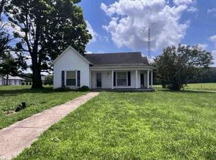 891 Three Forks Flatrock Rd, Oakland, KY 42159