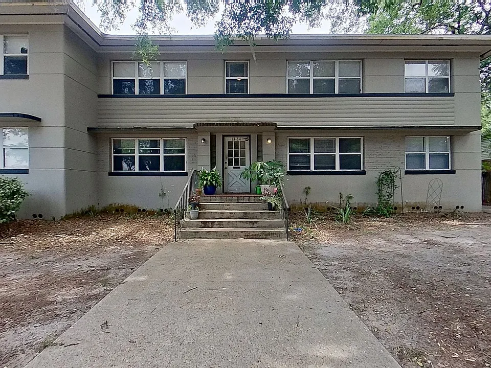 1464 Holmesdale Rd #2