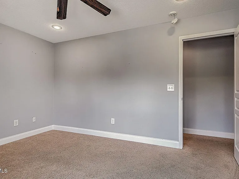 1092 Aberlea Valley Cir — Photo 27