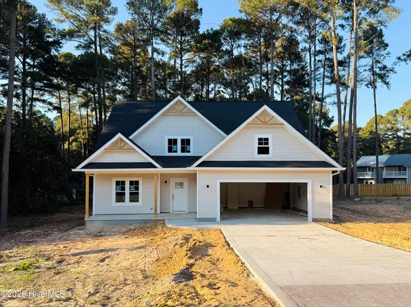 454 Hyland Hills Road, Southern Pines, NC 28387