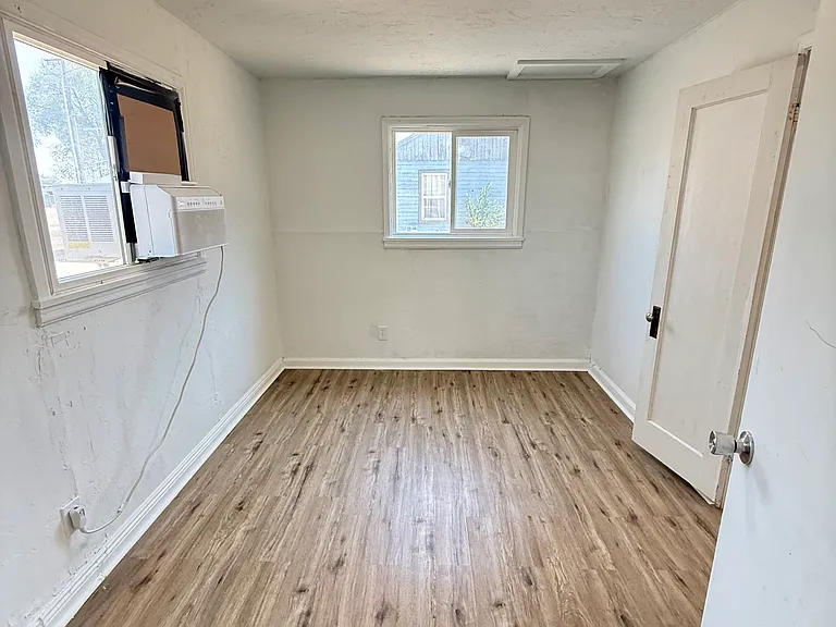 1164 Gem Ave — Photo 4