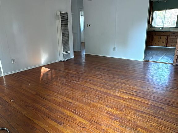 4th image of 345 La Paloma St