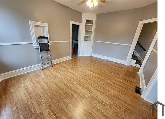 3 bed, 1372 sqft, $2,580 — Photo 2