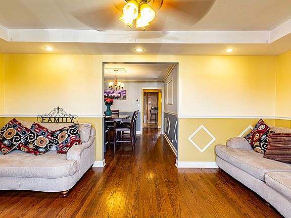 5th image of 6416 S Komensky Ave