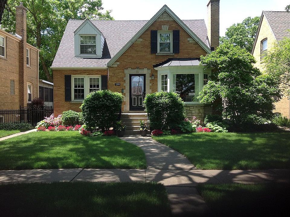 1st image of 1910 N 76th Ave