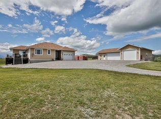 5 E Walking Plow Ests, Cowley, AB T0K0P0