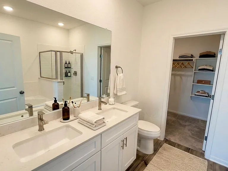 7123 Glennwick Grove Ln — Photo 9
