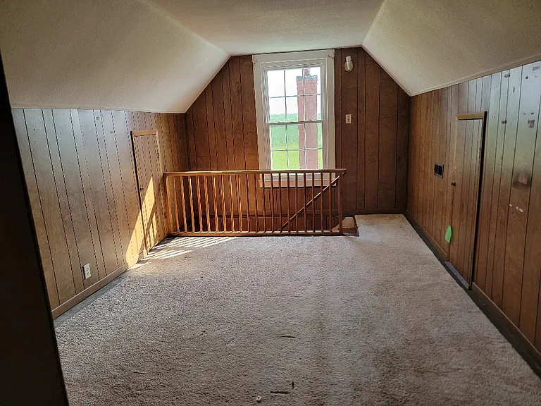 8381 Martinsburg Rd — Photo 10